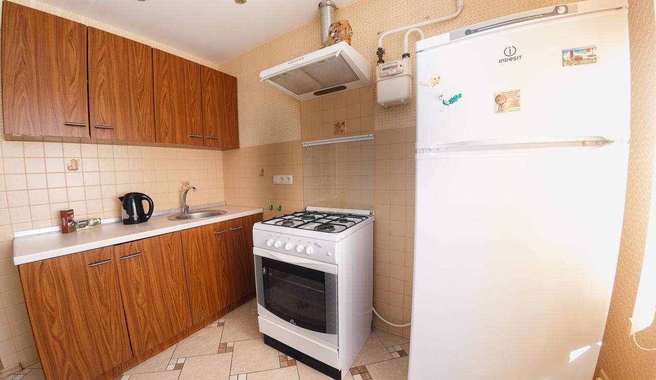 Clean And Comfortable Apartments On Karl Marx Street ティラスポリ エクステリア 写真